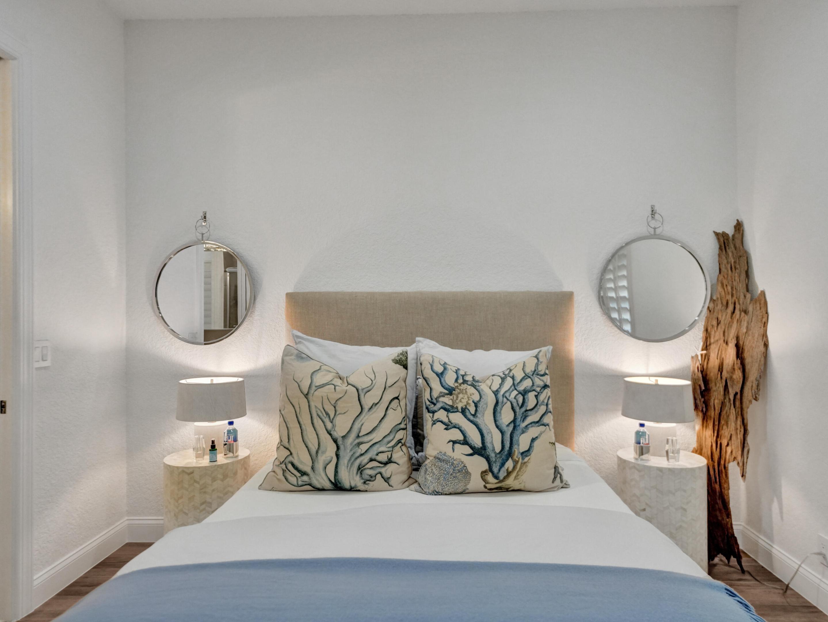 VENETIAN ISLES 1ST SEC - Residential