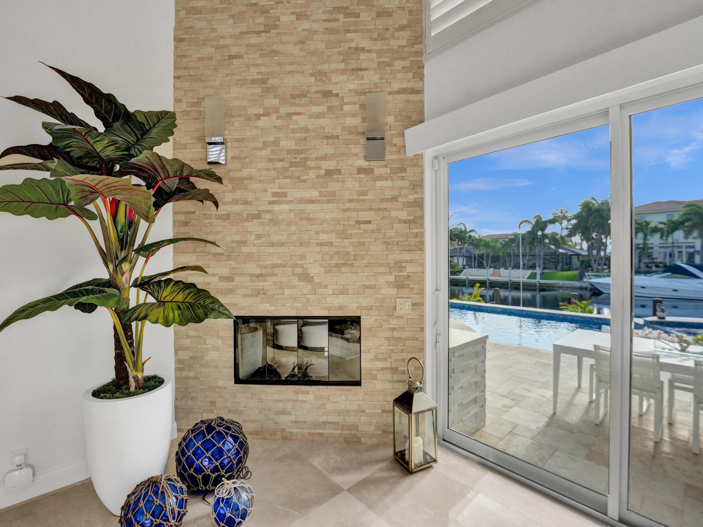 VENETIAN ISLES 1ST SEC - Residential