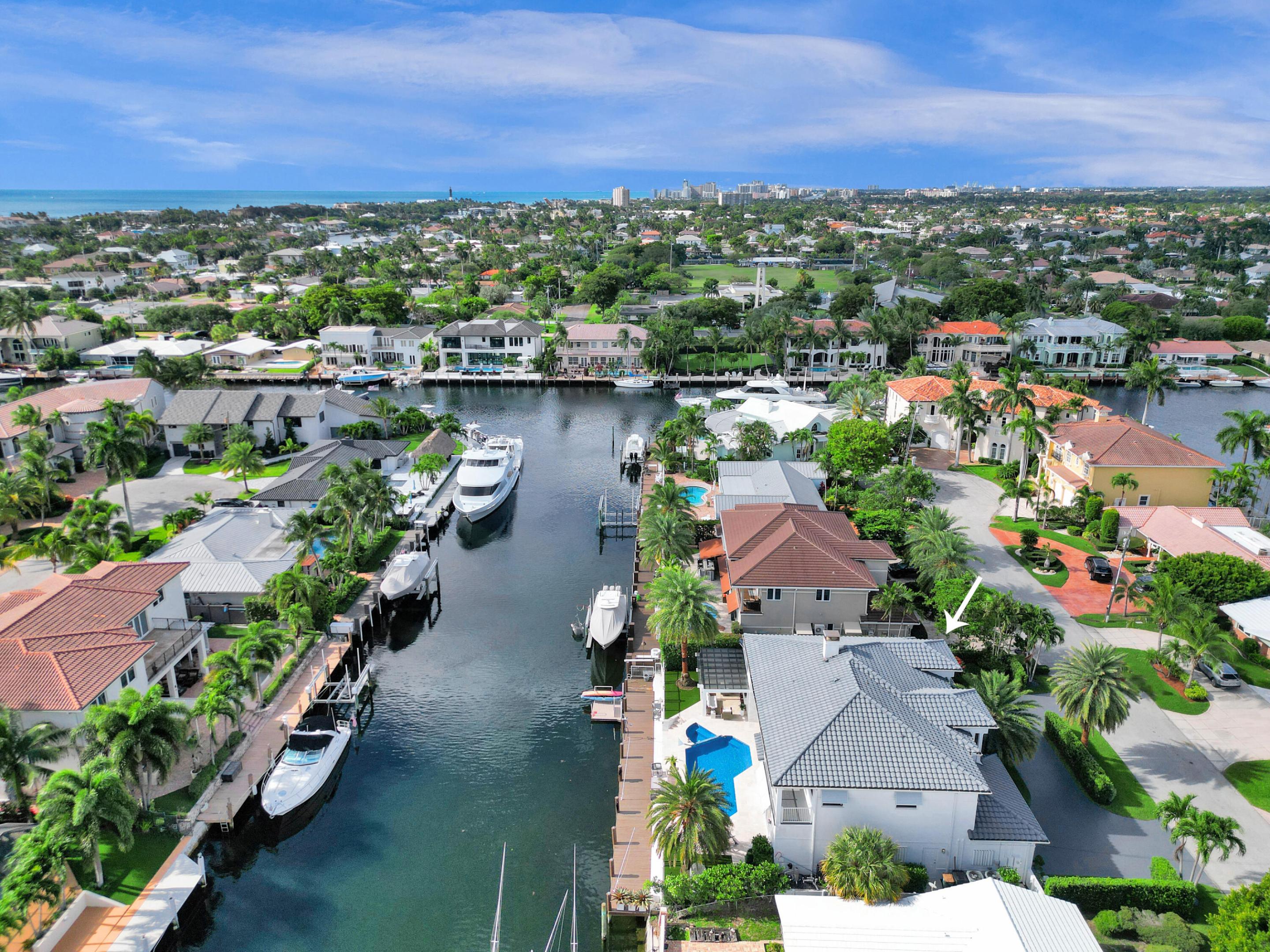 VENETIAN ISLES 1ST SEC - Residential