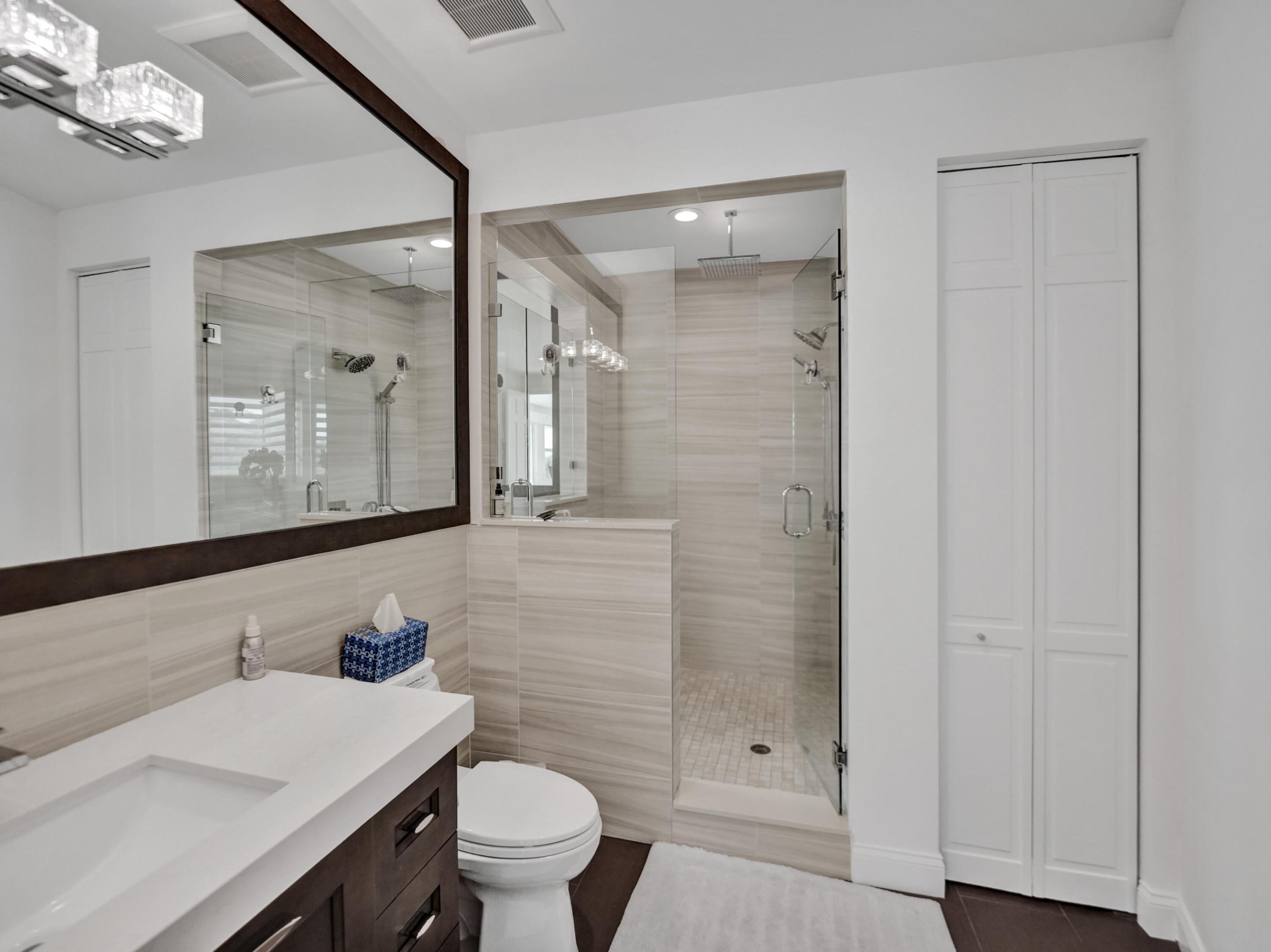 VENETIAN ISLES 1ST SEC - Residential