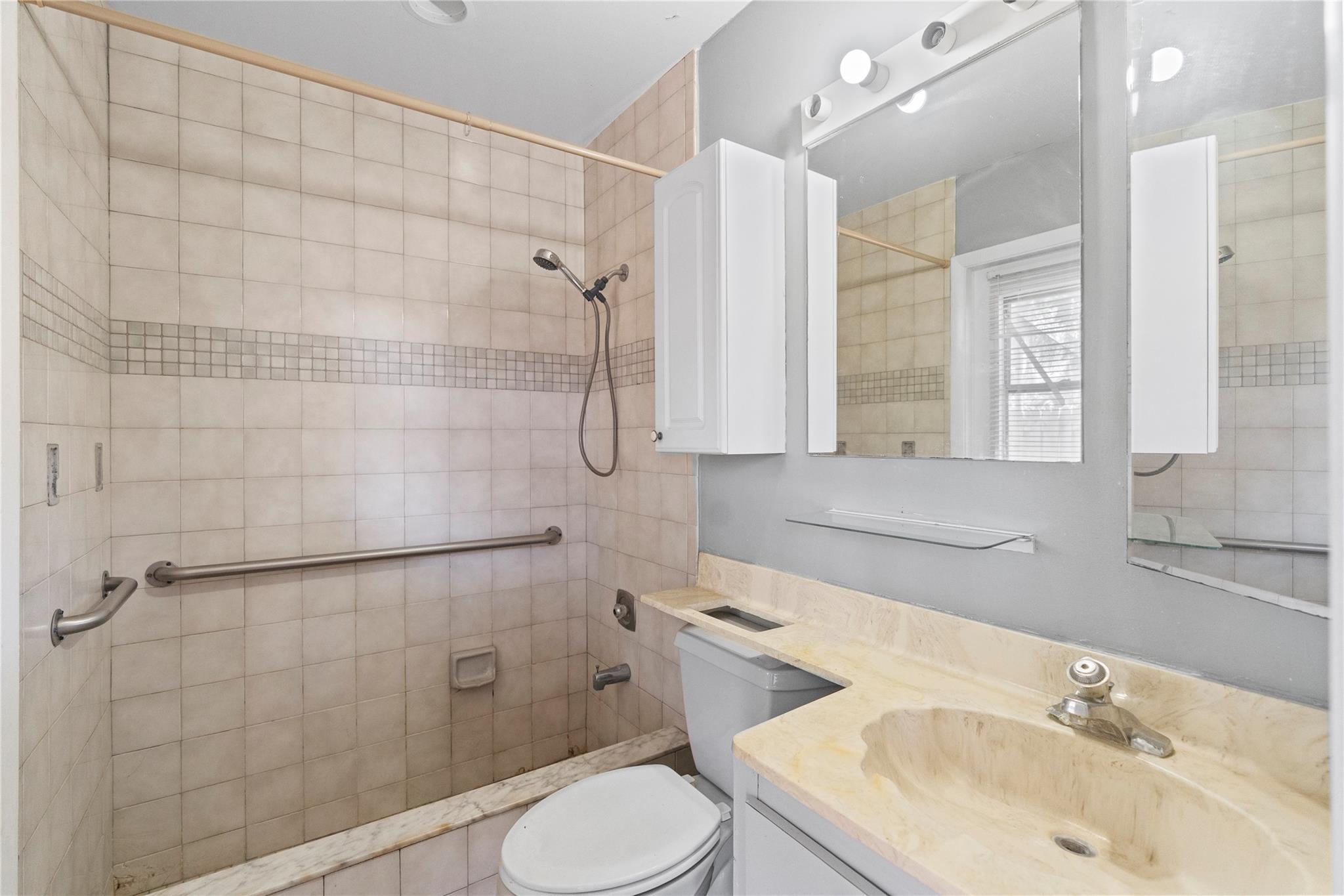 TANGLEWOOD - Residential