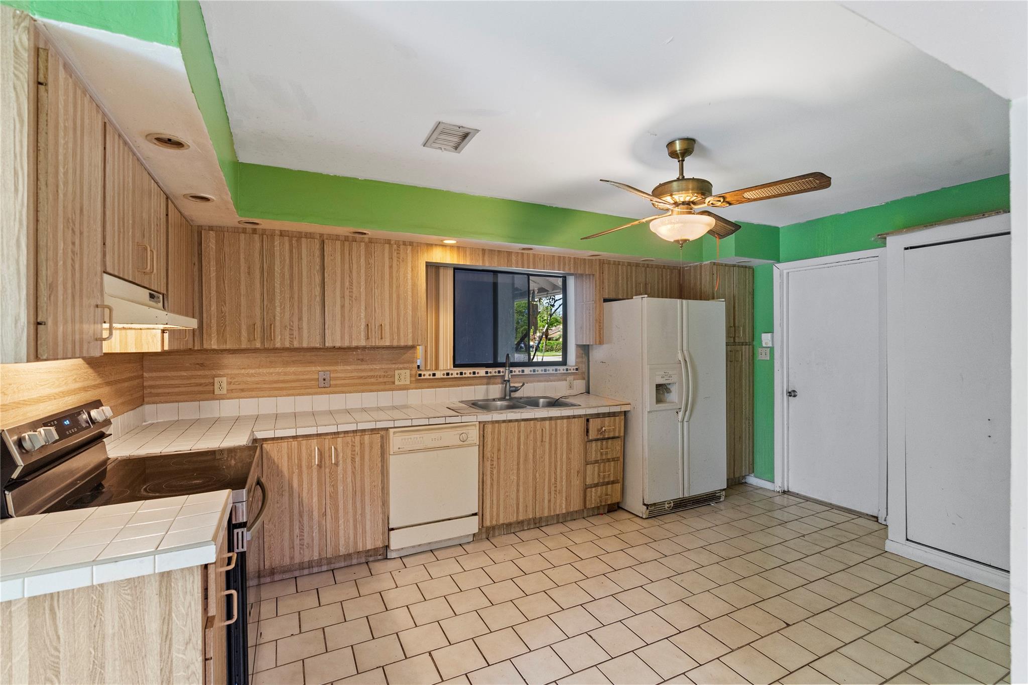 TANGLEWOOD - Residential