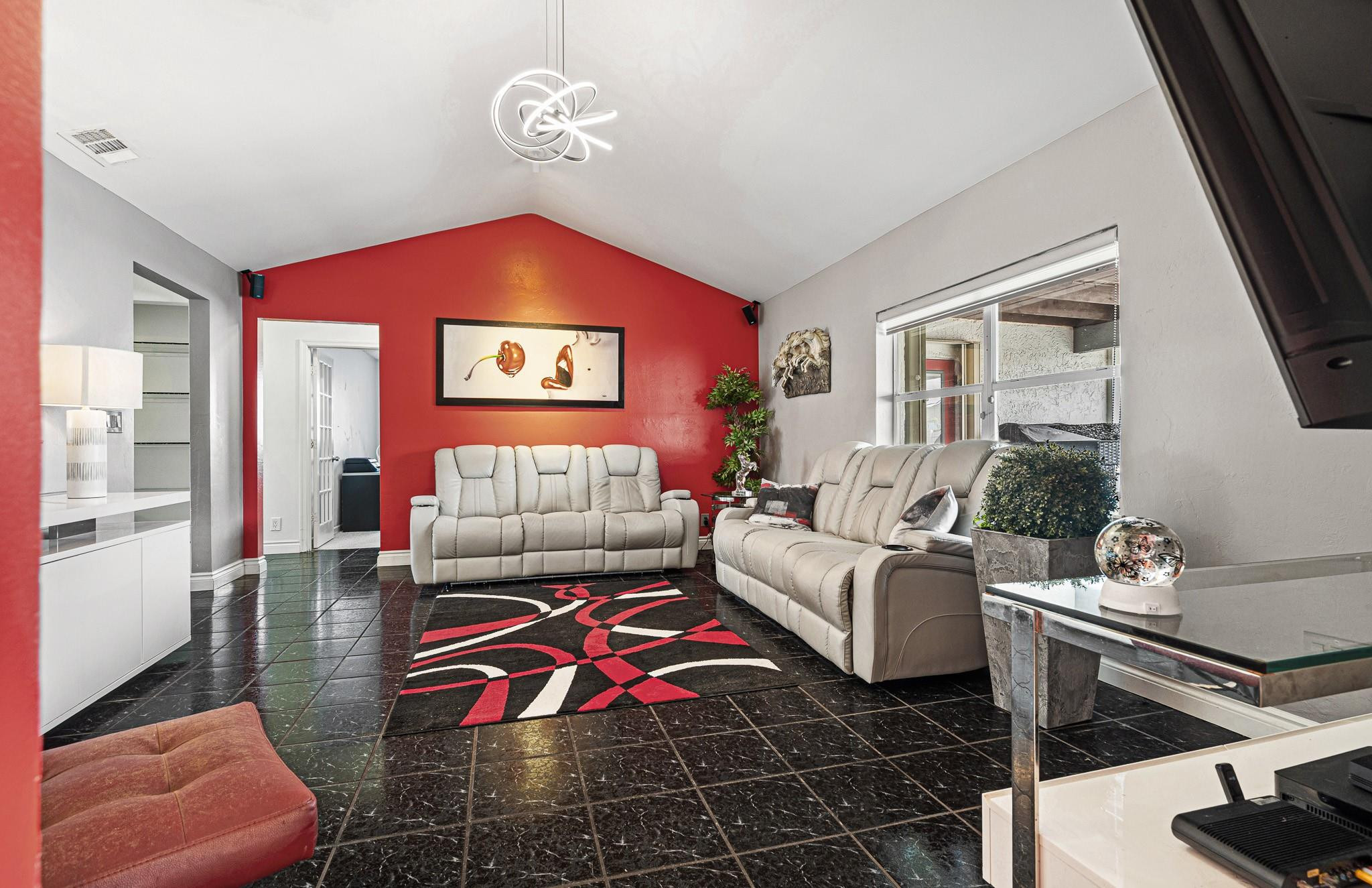 Crystal Heights 80-48 B - Residential