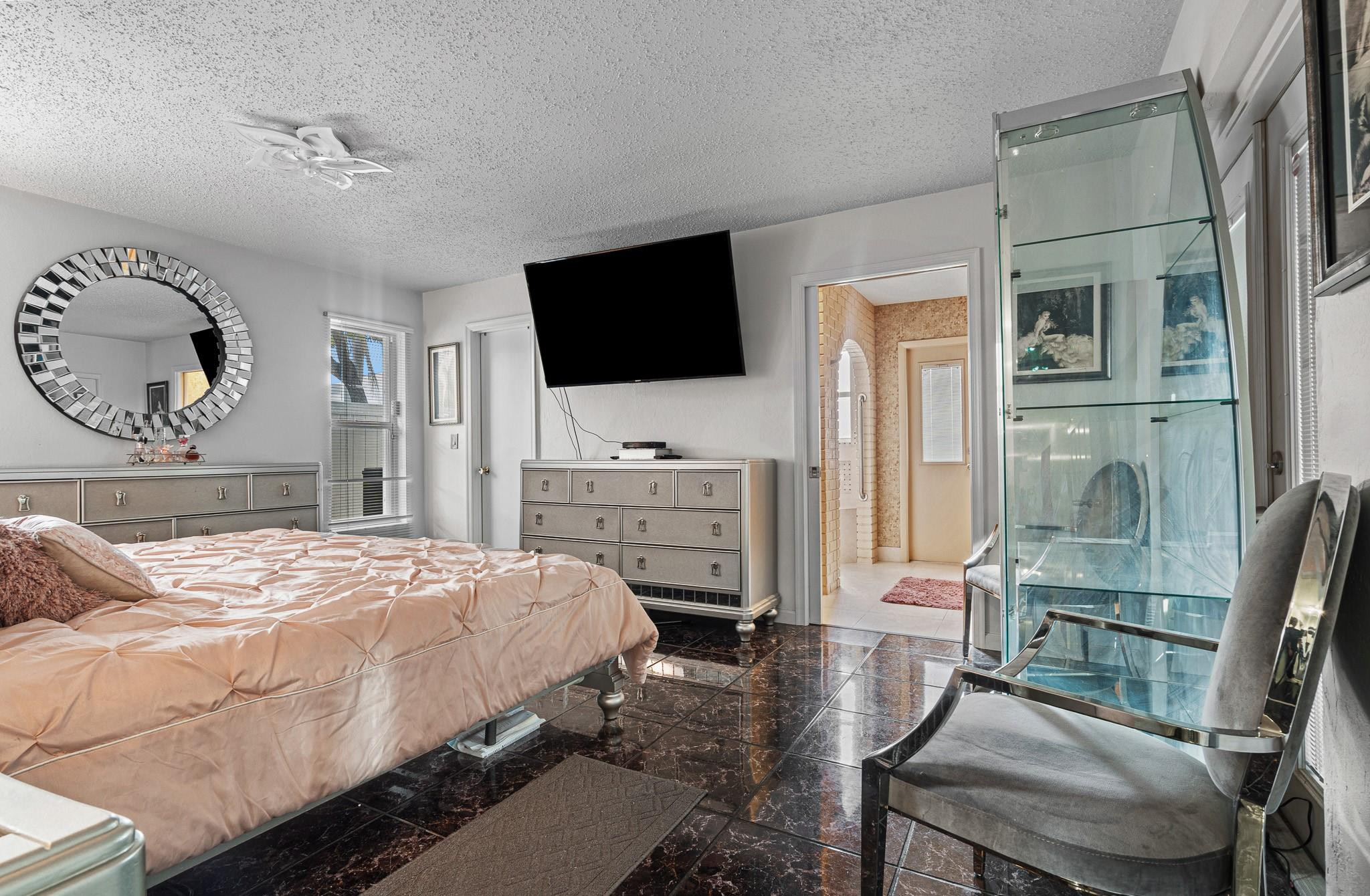 Crystal Heights 80-48 B - Residential