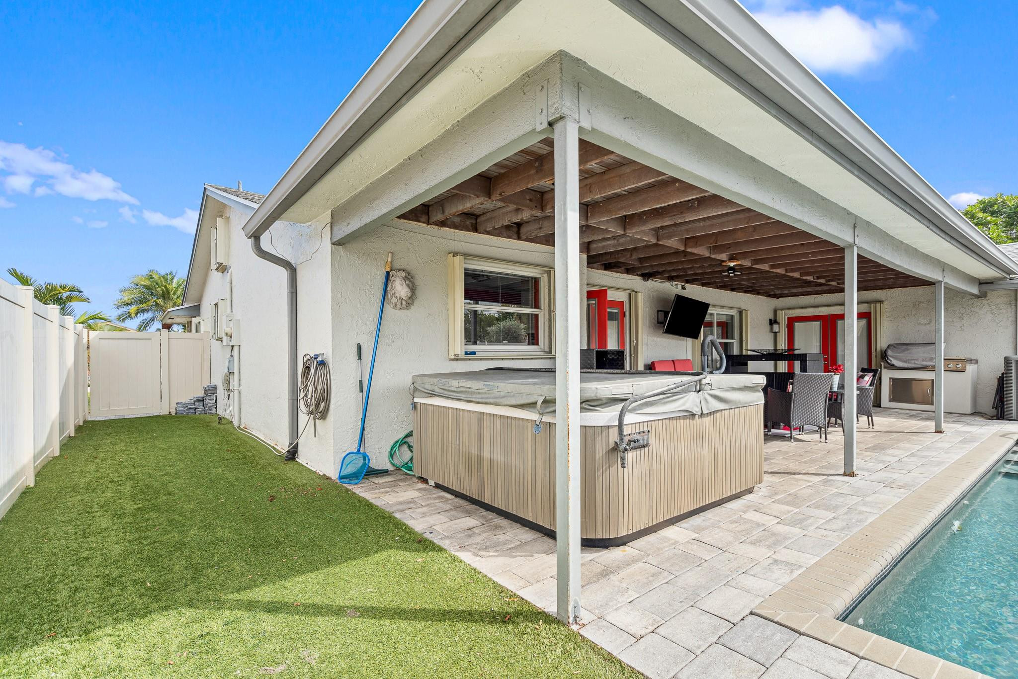 Crystal Heights 80-48 B - Residential