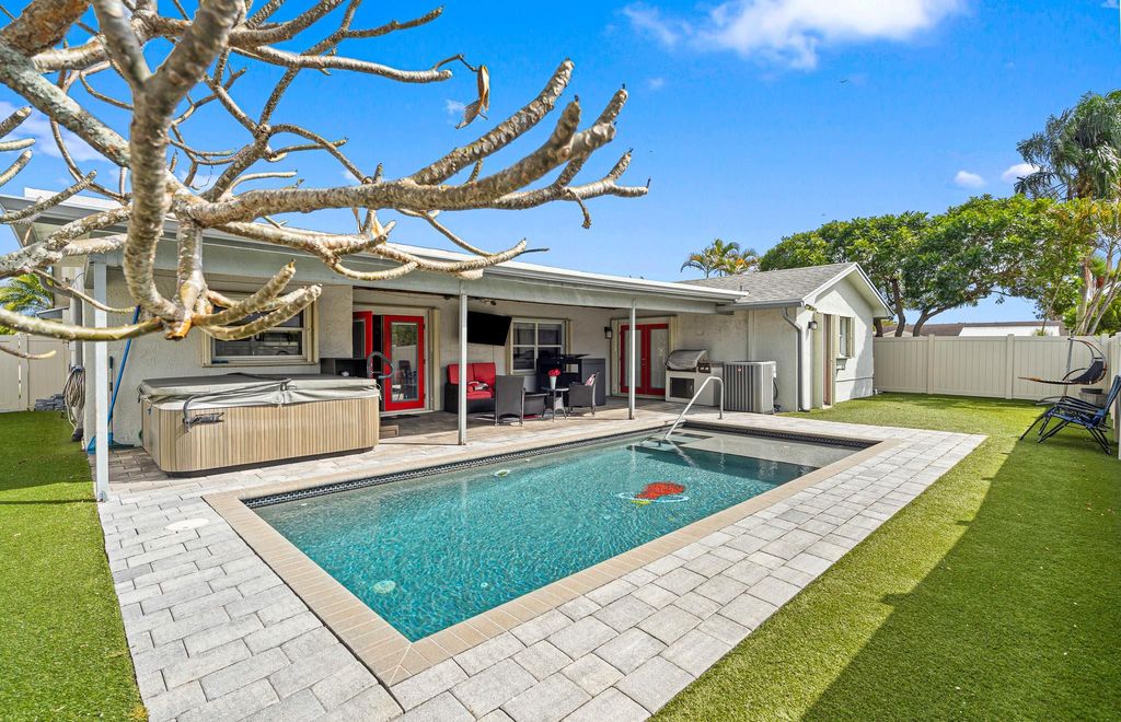 Photo of 1375 SW 29th Avenue, Deerfield Beach, FL 33442 (MLS # F10555504)