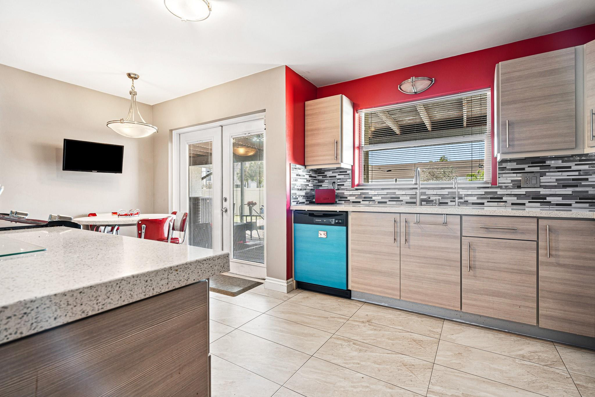 Crystal Heights 80-48 B - Residential