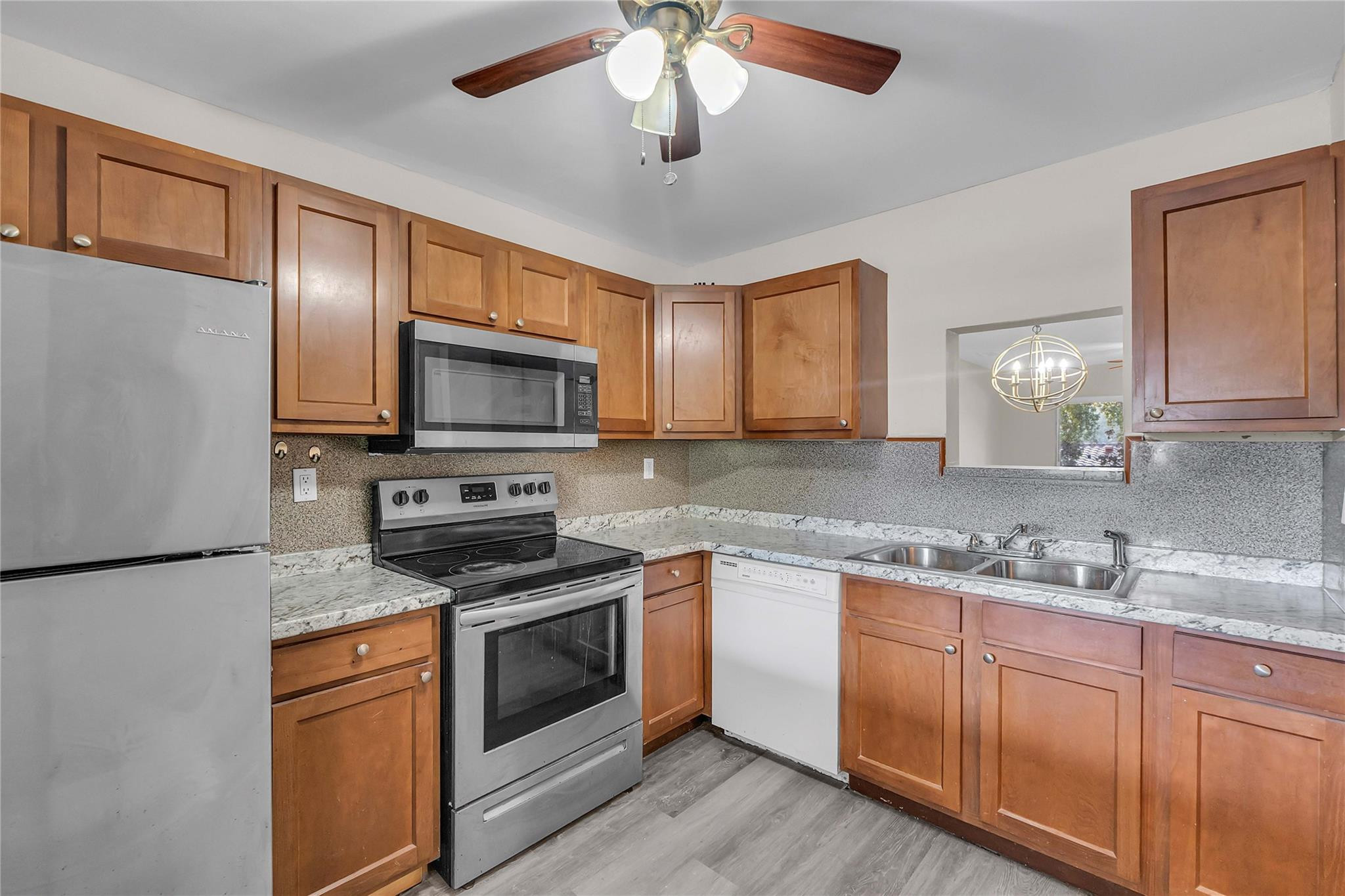 Woodbridge Condo - Residential