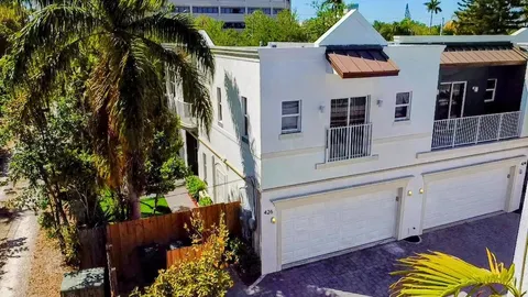 426 SE 16th Street, Fort Lauderdale, FL MLS: F10493520