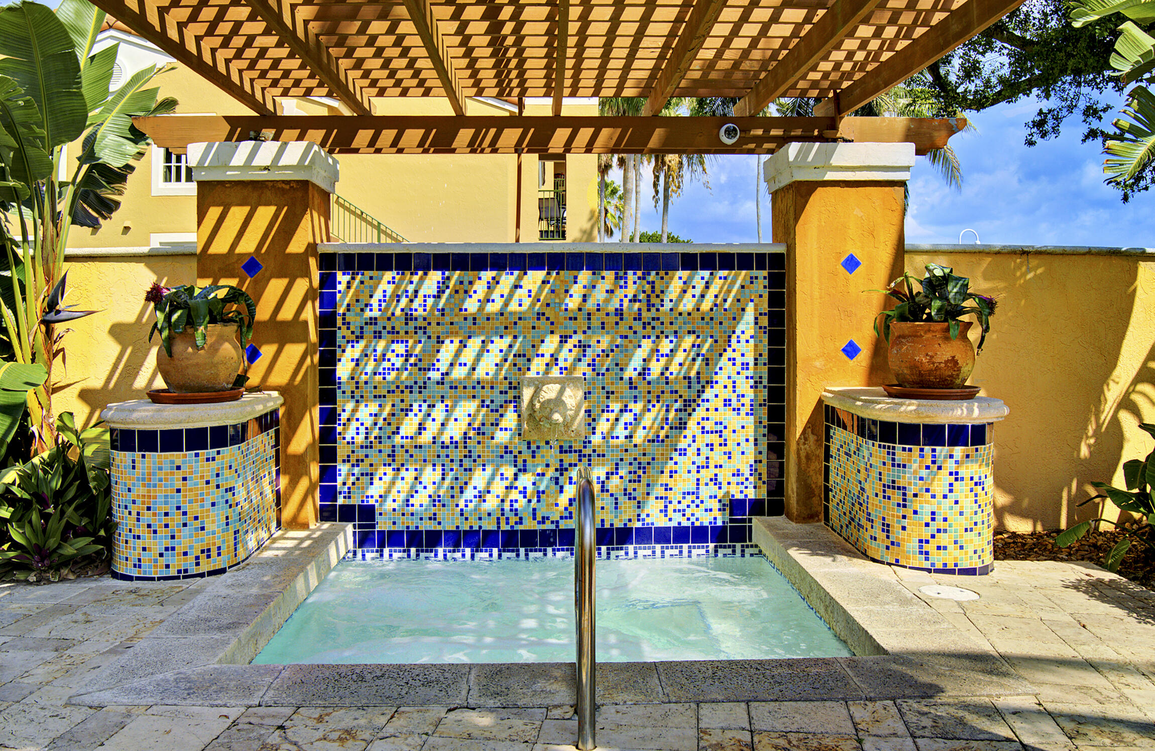 YACHT CLUB ON THE INTRACOASTAL CONDO - Residential