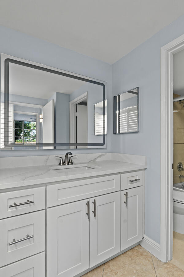 YACHT CLUB ON THE INTRACOASTAL CONDO - Residential