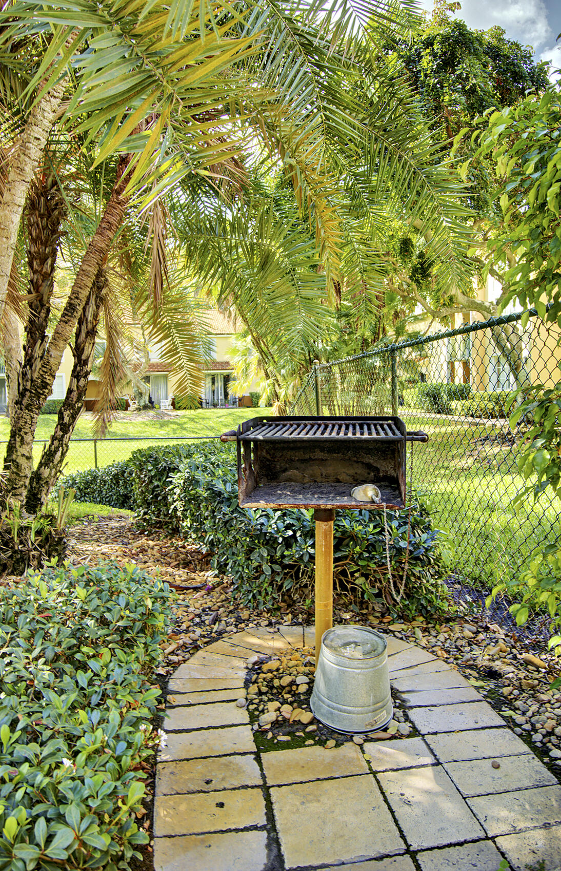 YACHT CLUB ON THE INTRACOASTAL CONDO - Residential