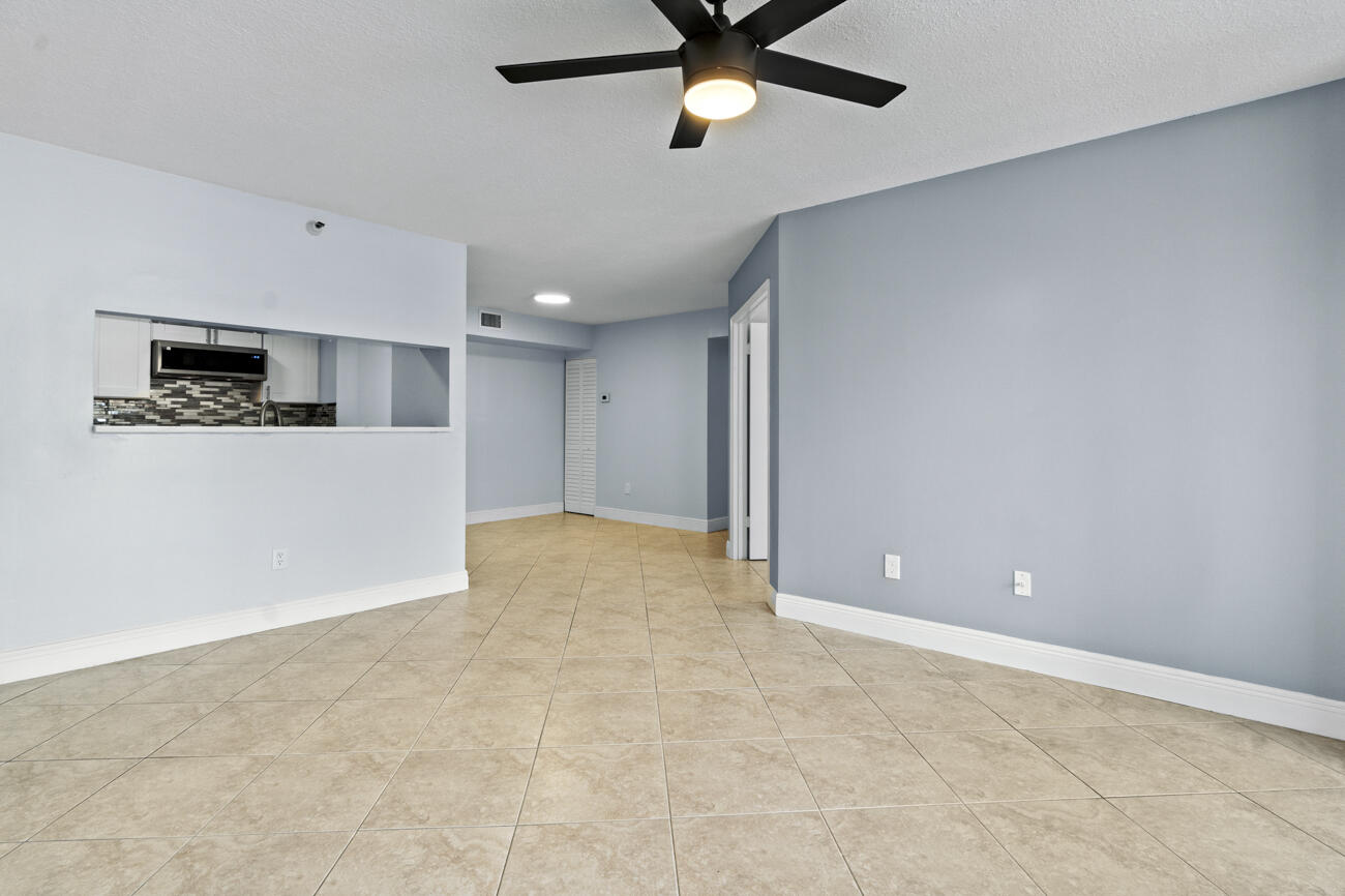 YACHT CLUB ON THE INTRACOASTAL CONDO - Residential