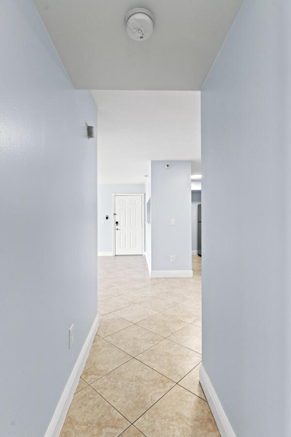 YACHT CLUB ON THE INTRACOASTAL CONDO - Residential