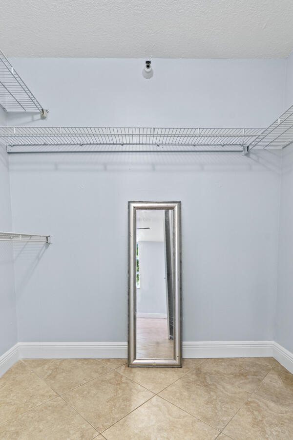 YACHT CLUB ON THE INTRACOASTAL CONDO - Residential