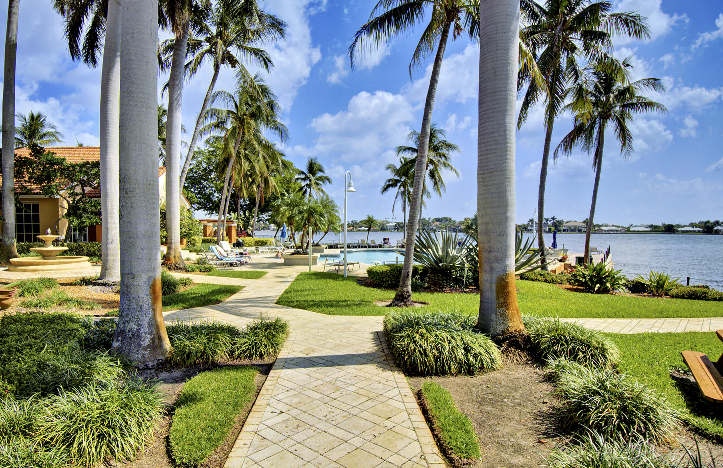 YACHT CLUB ON THE INTRACOASTAL CONDO - Residential