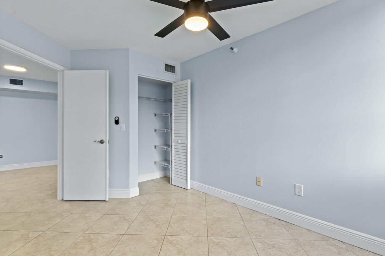 YACHT CLUB ON THE INTRACOASTAL CONDO - Residential