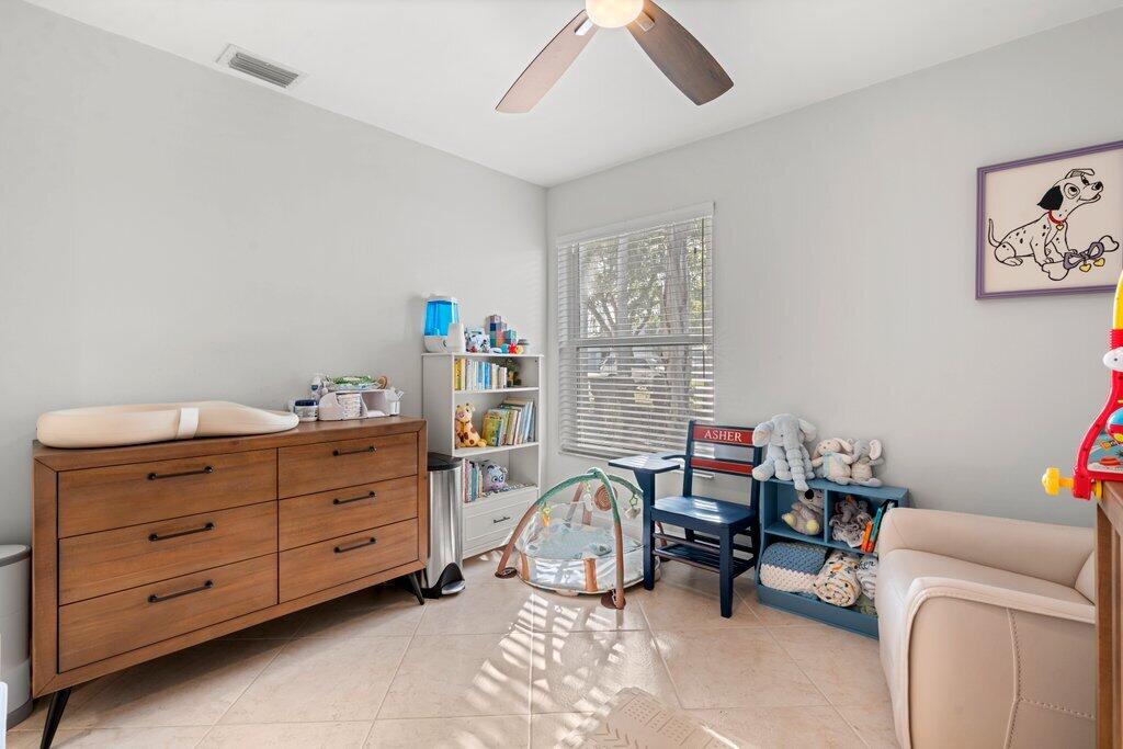 VILLAGES OF HILLSBORO SEC - Residential