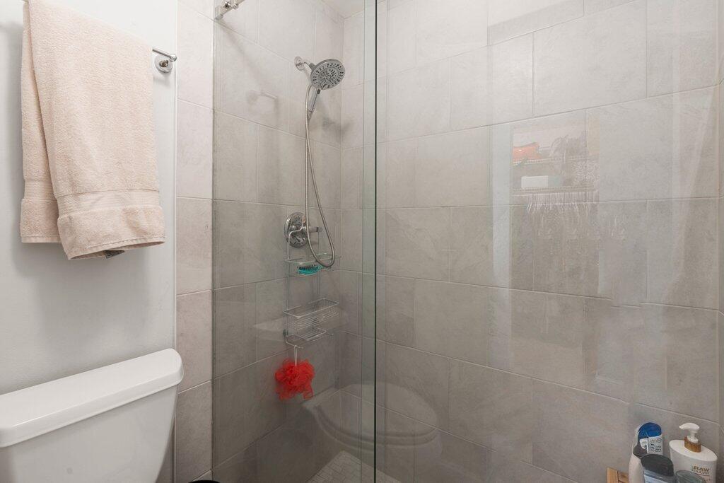 VILLAGES OF HILLSBORO SEC - Residential