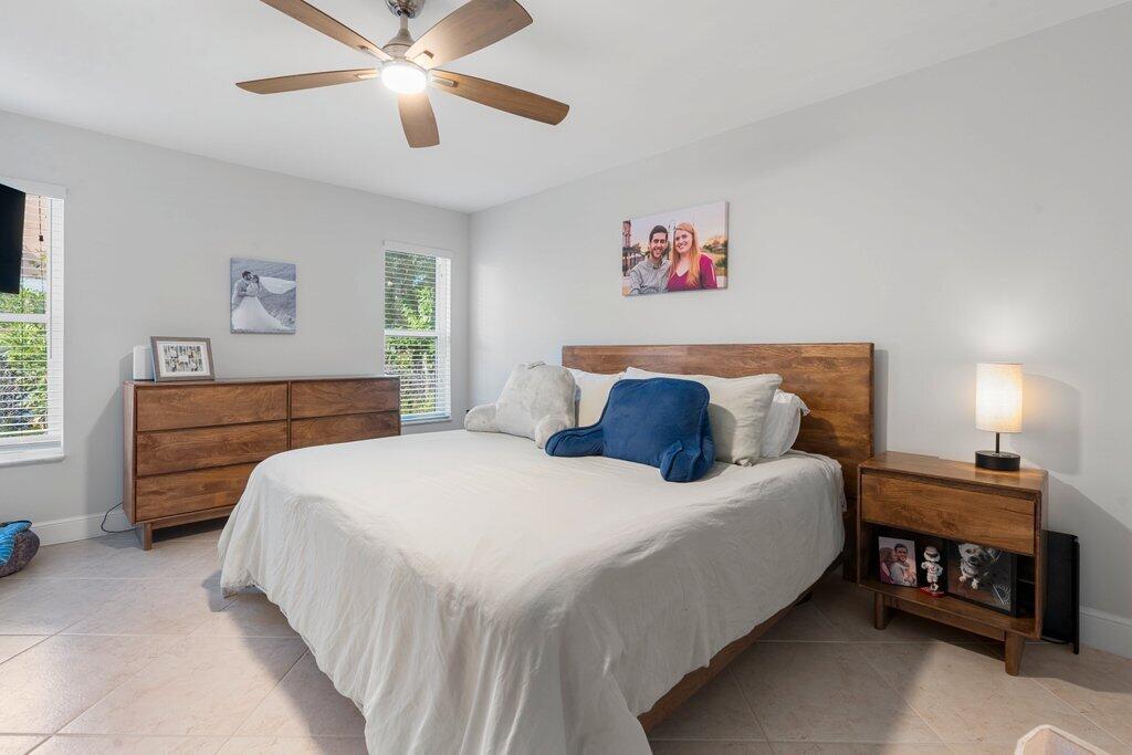 VILLAGES OF HILLSBORO SEC - Residential