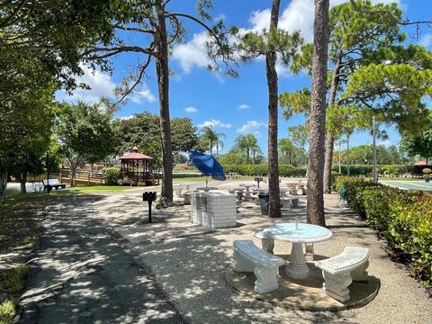 A home in Lake Worth