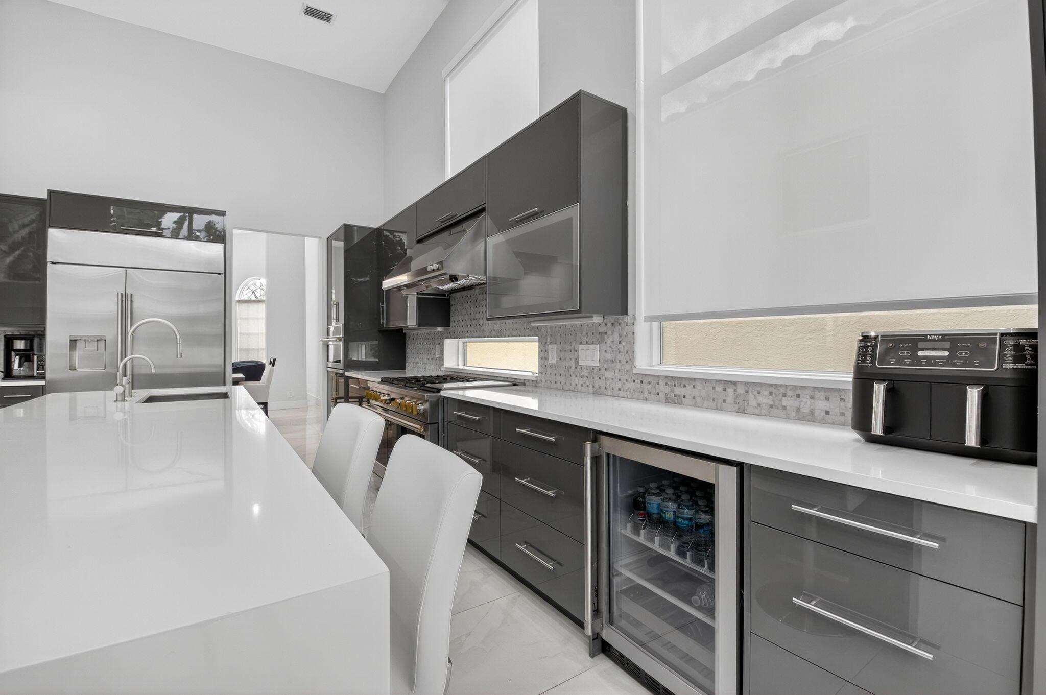 SOMERSET AT WOODFIELD COU - Residential