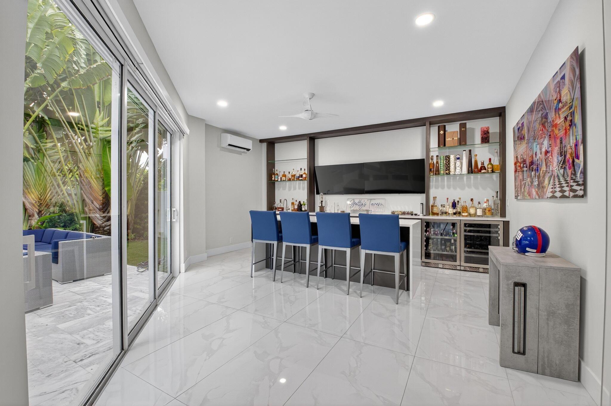 SOMERSET AT WOODFIELD COU - Residential