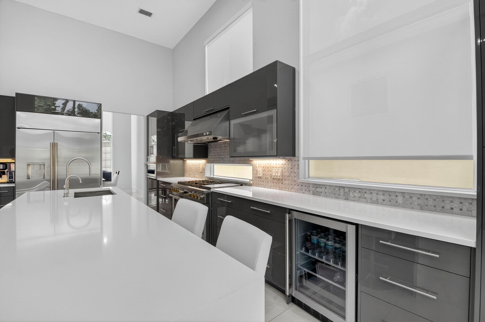 SOMERSET AT WOODFIELD COU - Residential