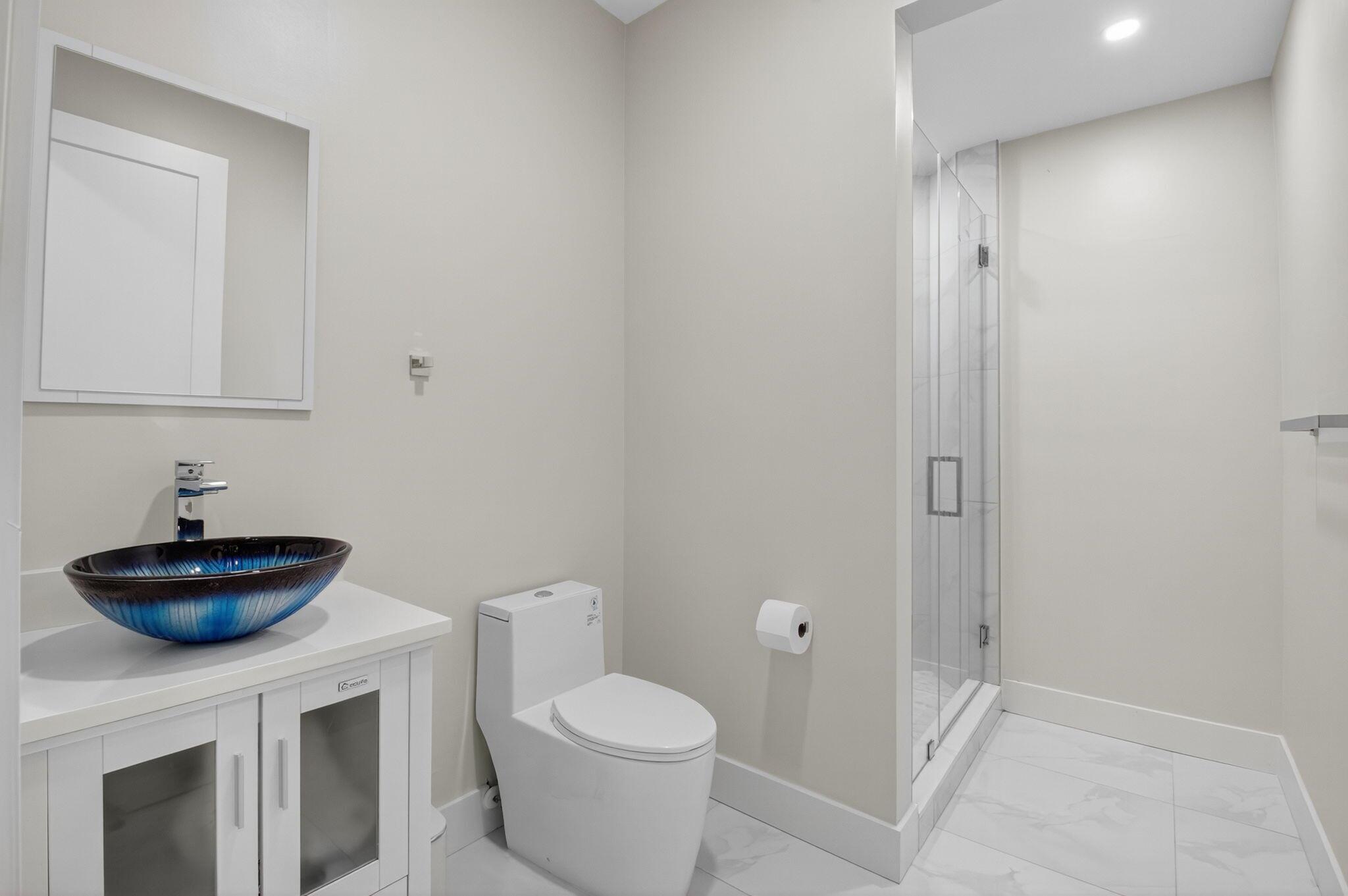 SOMERSET AT WOODFIELD COU - Residential