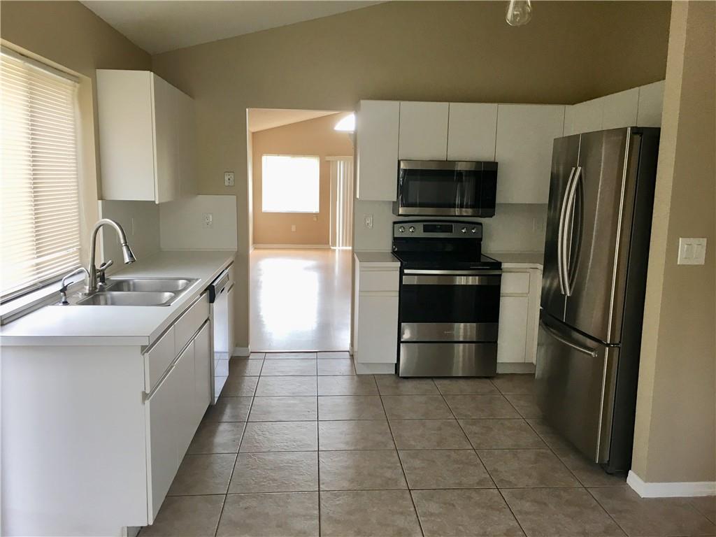 CORAL HARBOUR - Residential Lease