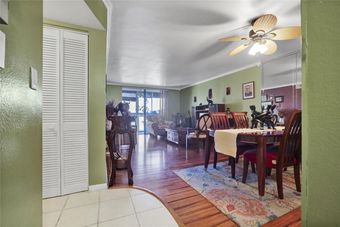 Somerset at Lauderdale La - Residential