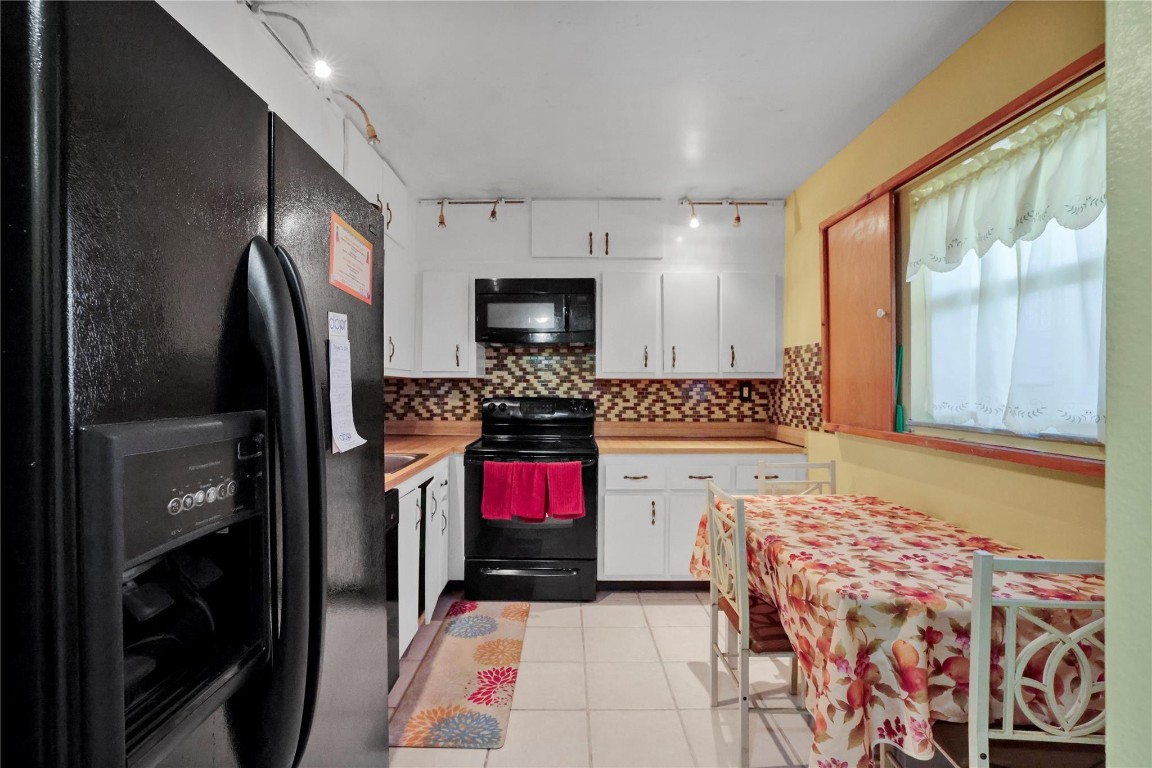 Somerset at Lauderdale La - Residential