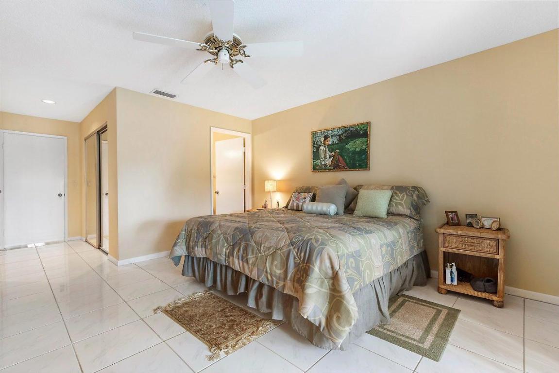 HUNTINGTON POINTE - Residential