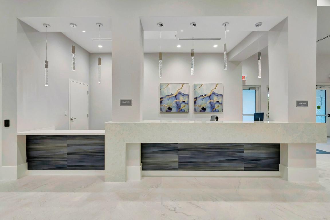 HUNTINGTON POINTE - Residential