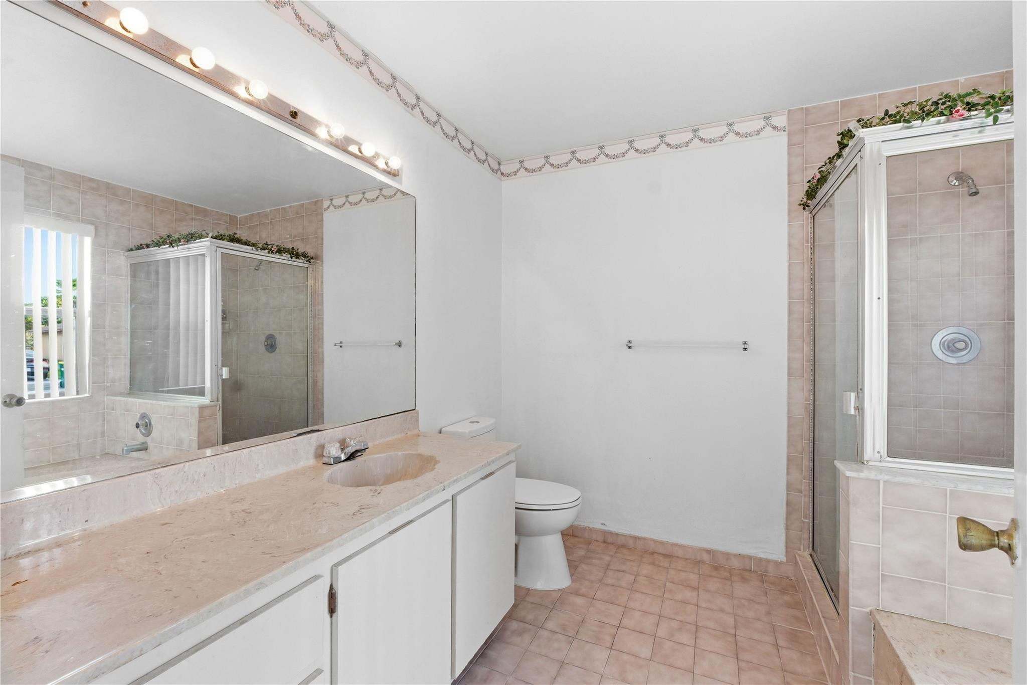 CALICO COUNTRY - Residential