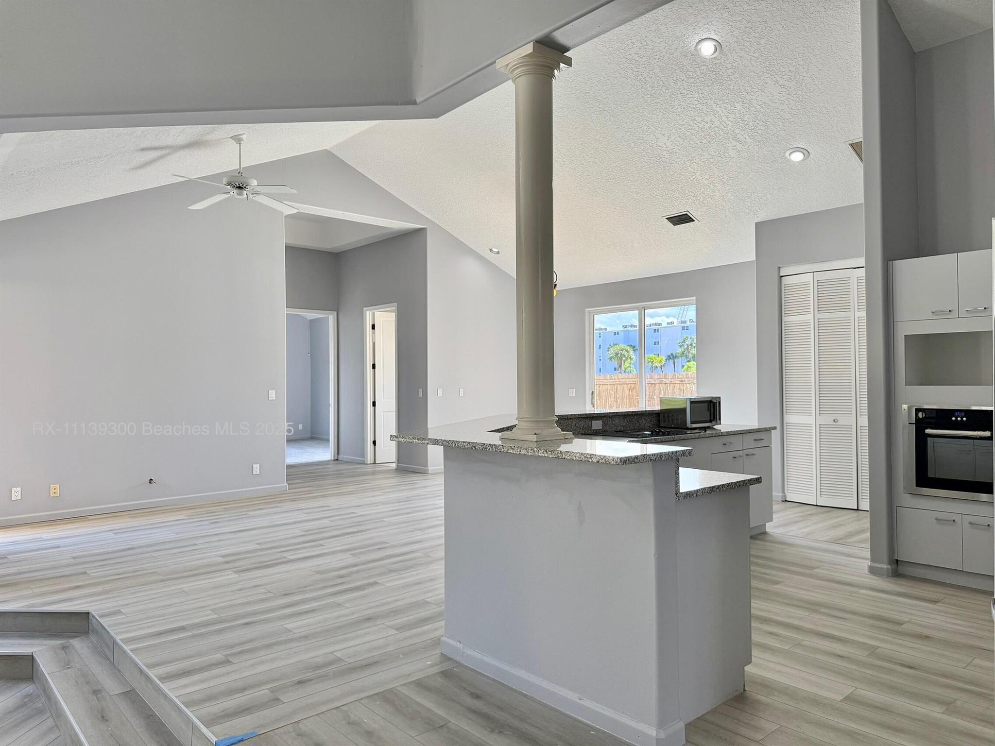 Palm Beach Lake Worth Est - Residential Lease