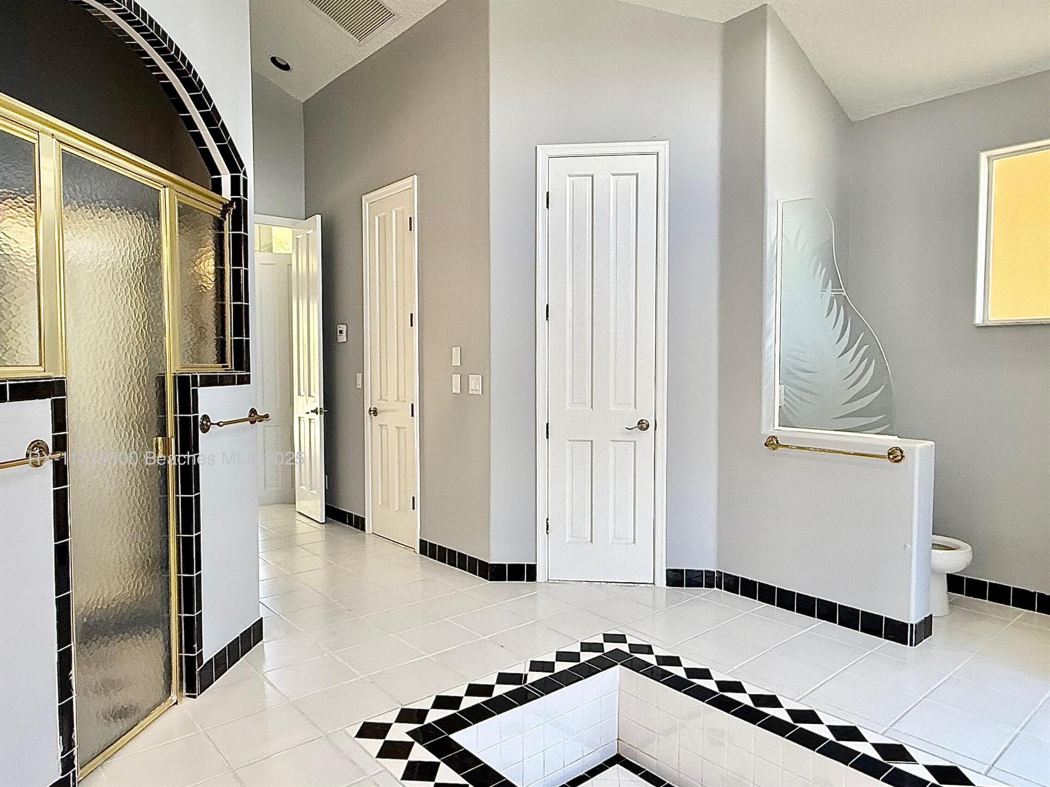 Palm Beach Lake Worth Est - Residential Lease