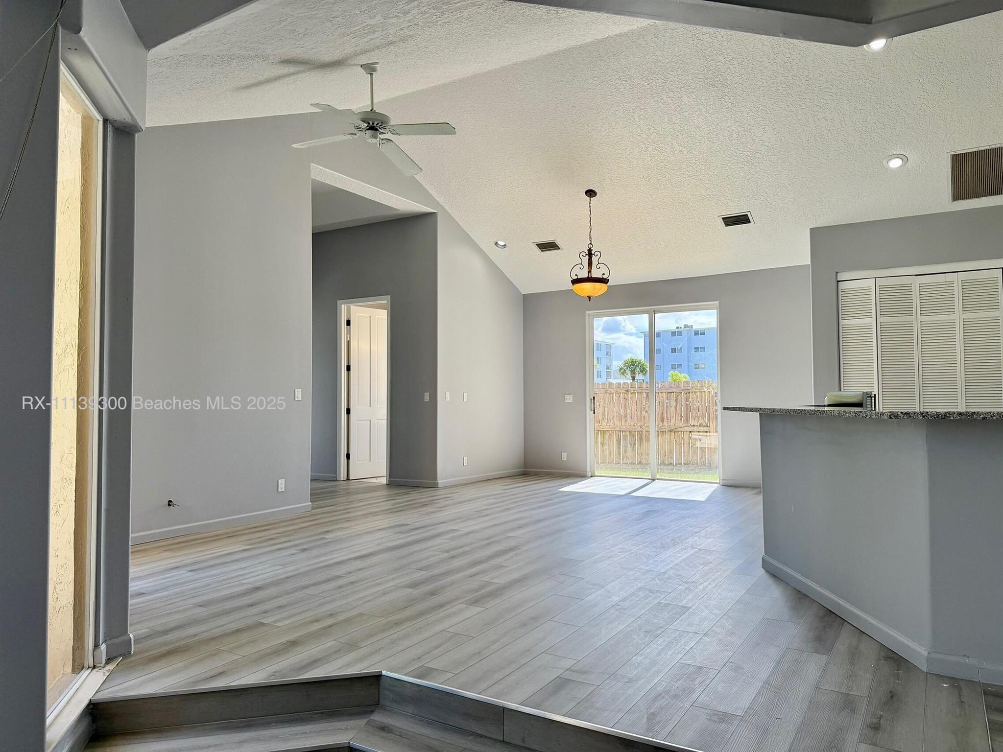 Palm Beach Lake Worth Est - Residential Lease