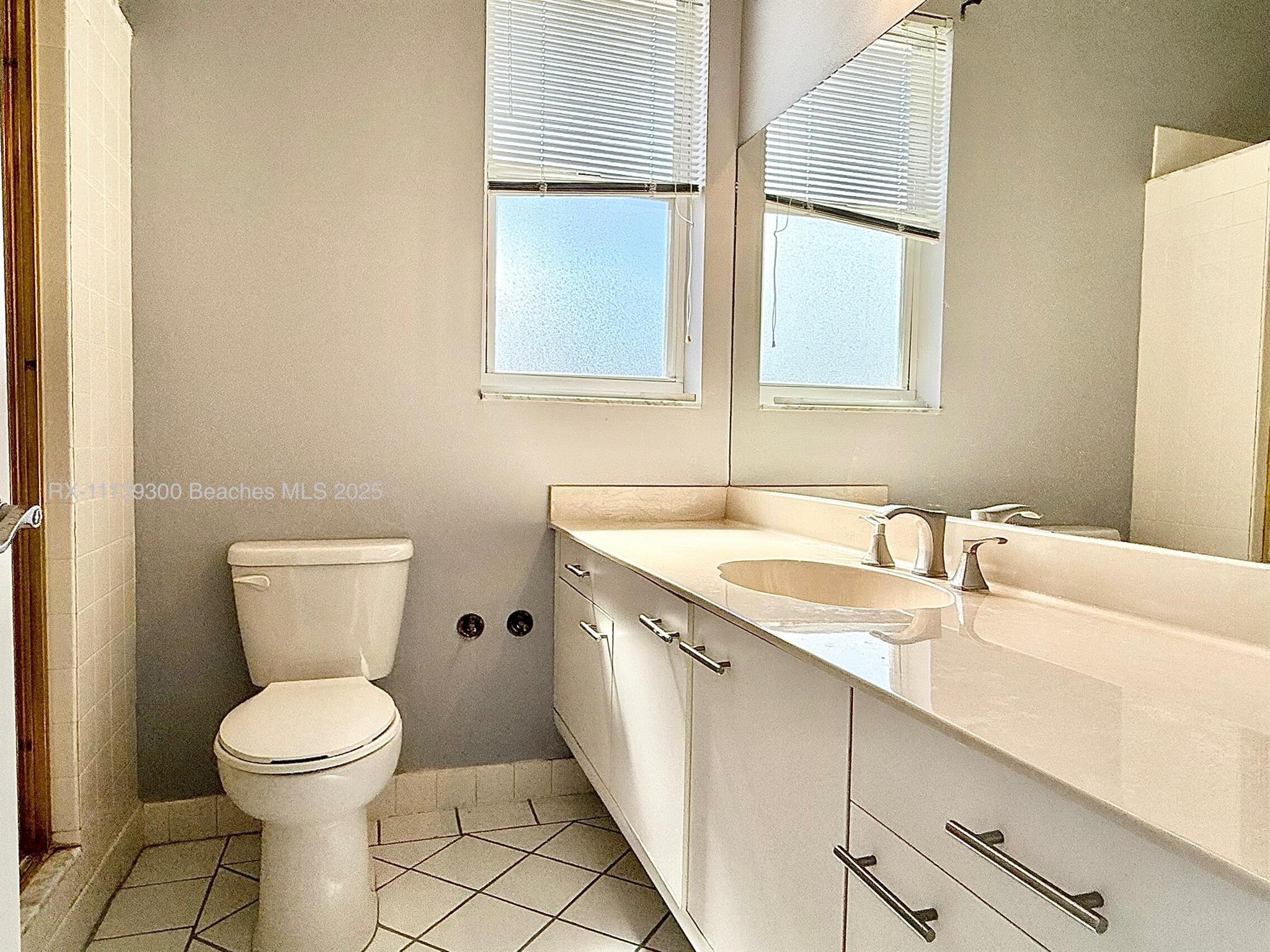 Palm Beach Lake Worth Est - Residential Lease