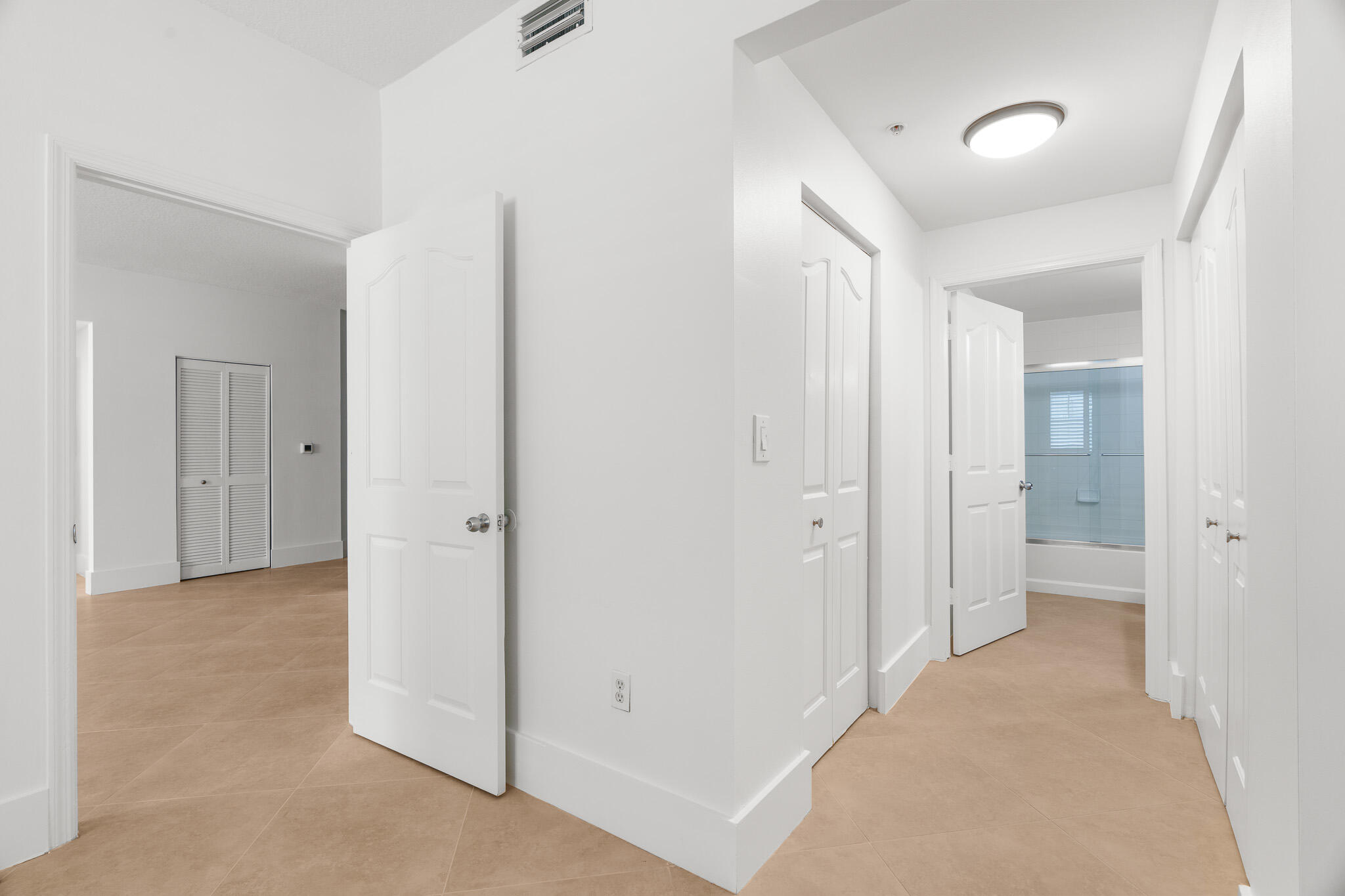 PINEAPPLE GROVE VILLAGE CONDO - Residential Lease