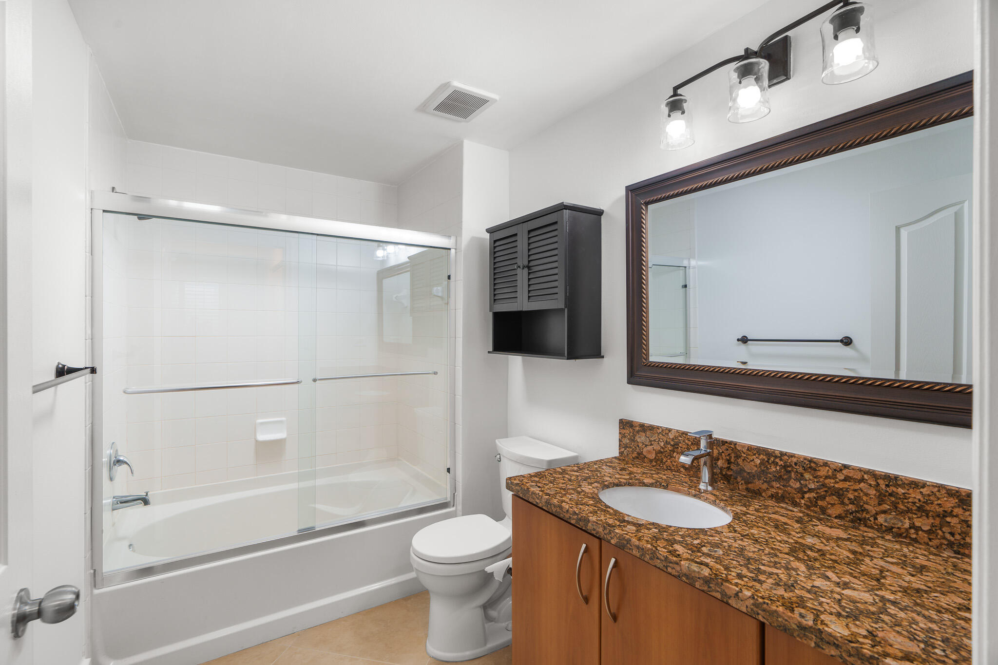 PINEAPPLE GROVE VILLAGE CONDO - Residential Lease