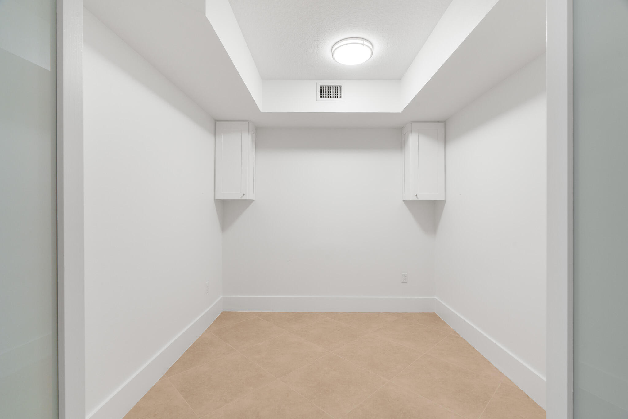 PINEAPPLE GROVE VILLAGE CONDO - Residential Lease