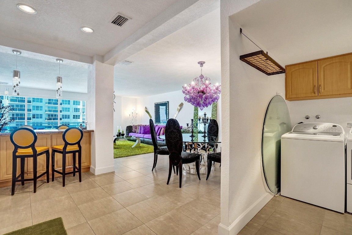 THE COMMODORE - Residential