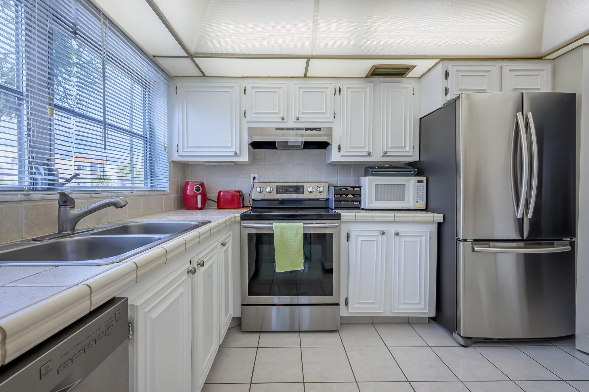 MAJESTIC GARDENS - Residential