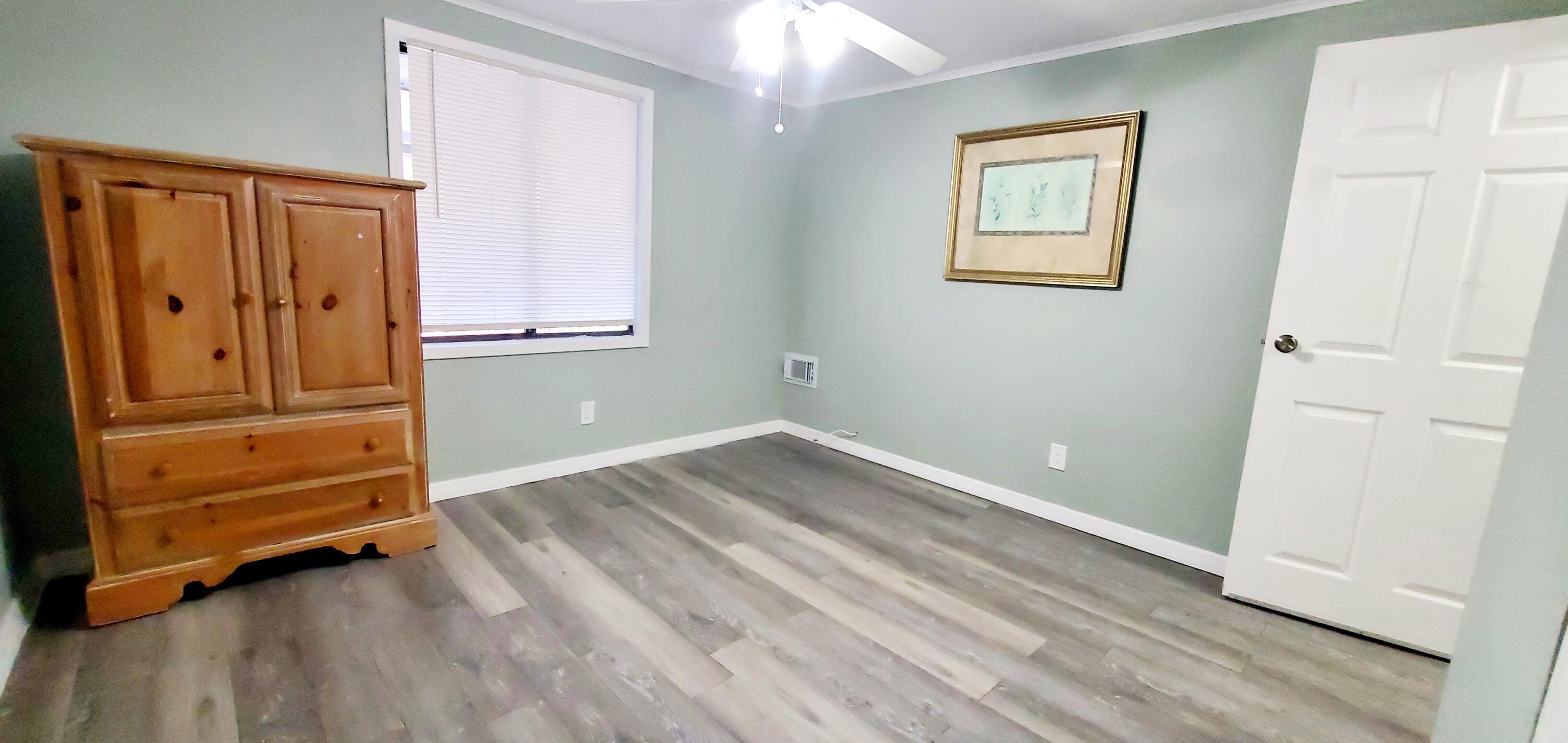 VILLAS AT INDIAN RIVER - Residential Lease