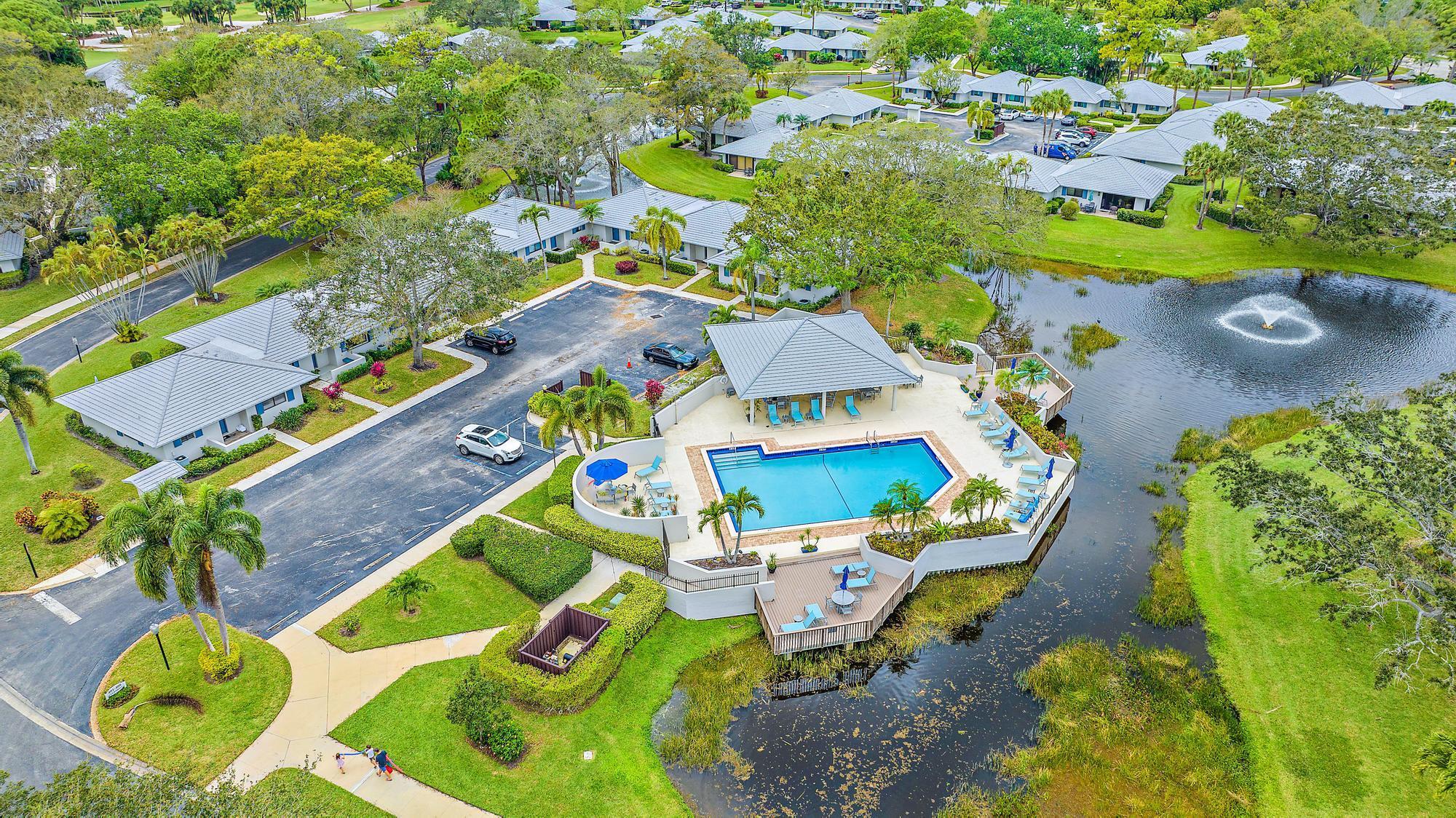 PGA CLUB COTTAGES - Residential Lease