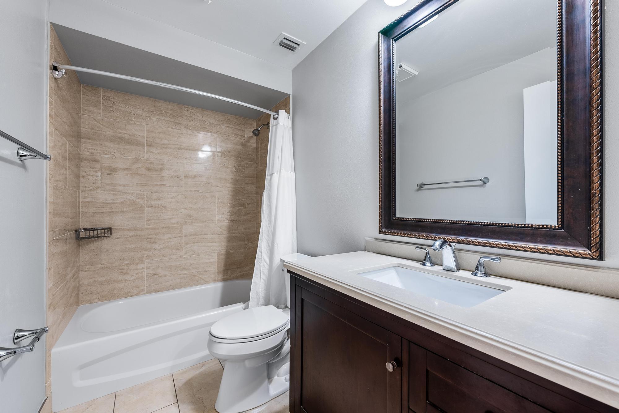 PGA CLUB COTTAGES - Residential Lease