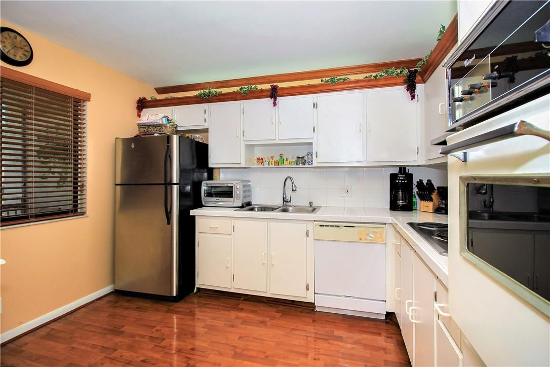 Raquet Club Apts - Residential