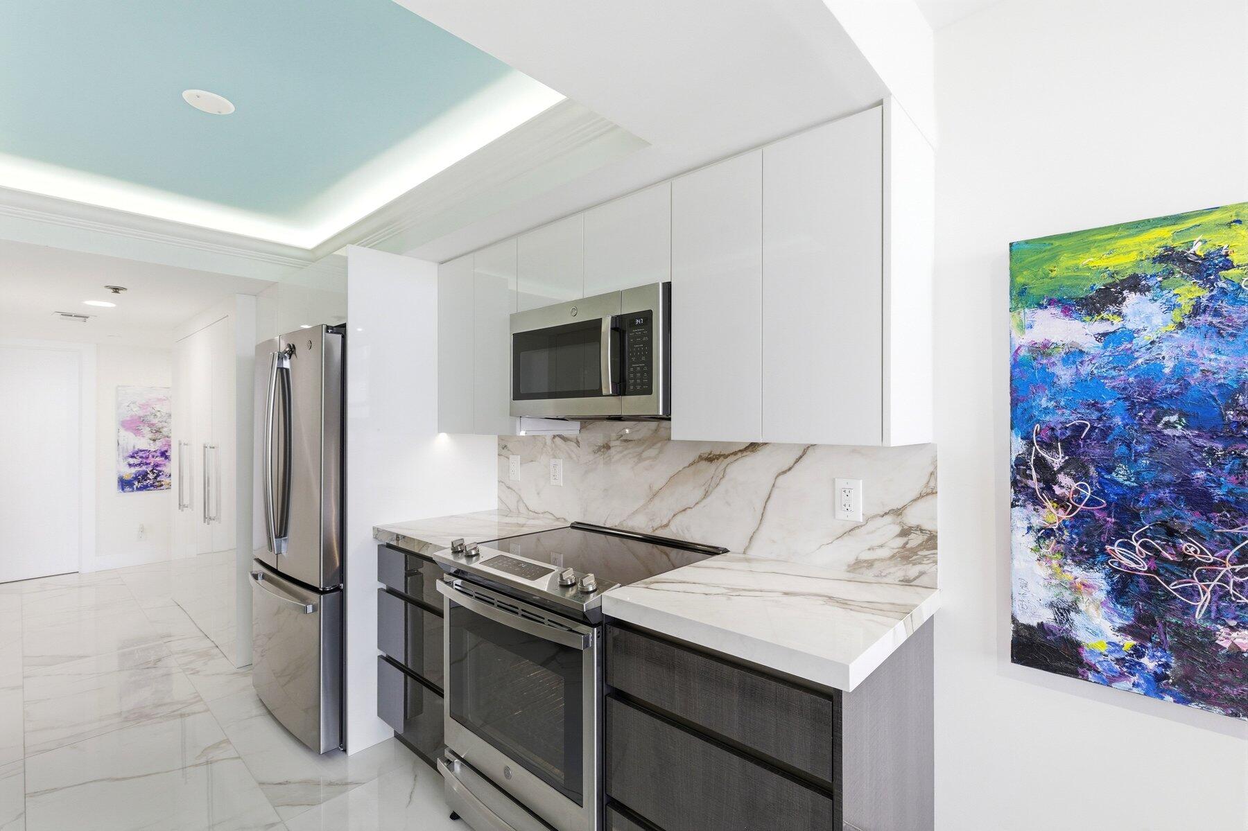 La Fontana Condo - Residential