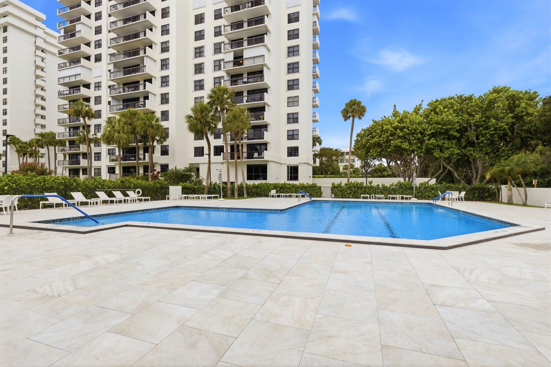 La Fontana Condo - Residential